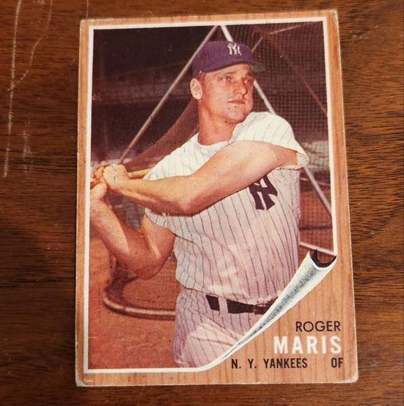 Vintage Roger Maris Baseball Card